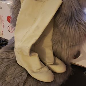 Aldo vintage slouch style white leather boots